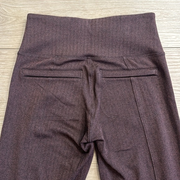 Athleta Delancey Herringbone Tight Burgundy Size XS - Picture 6 of 7